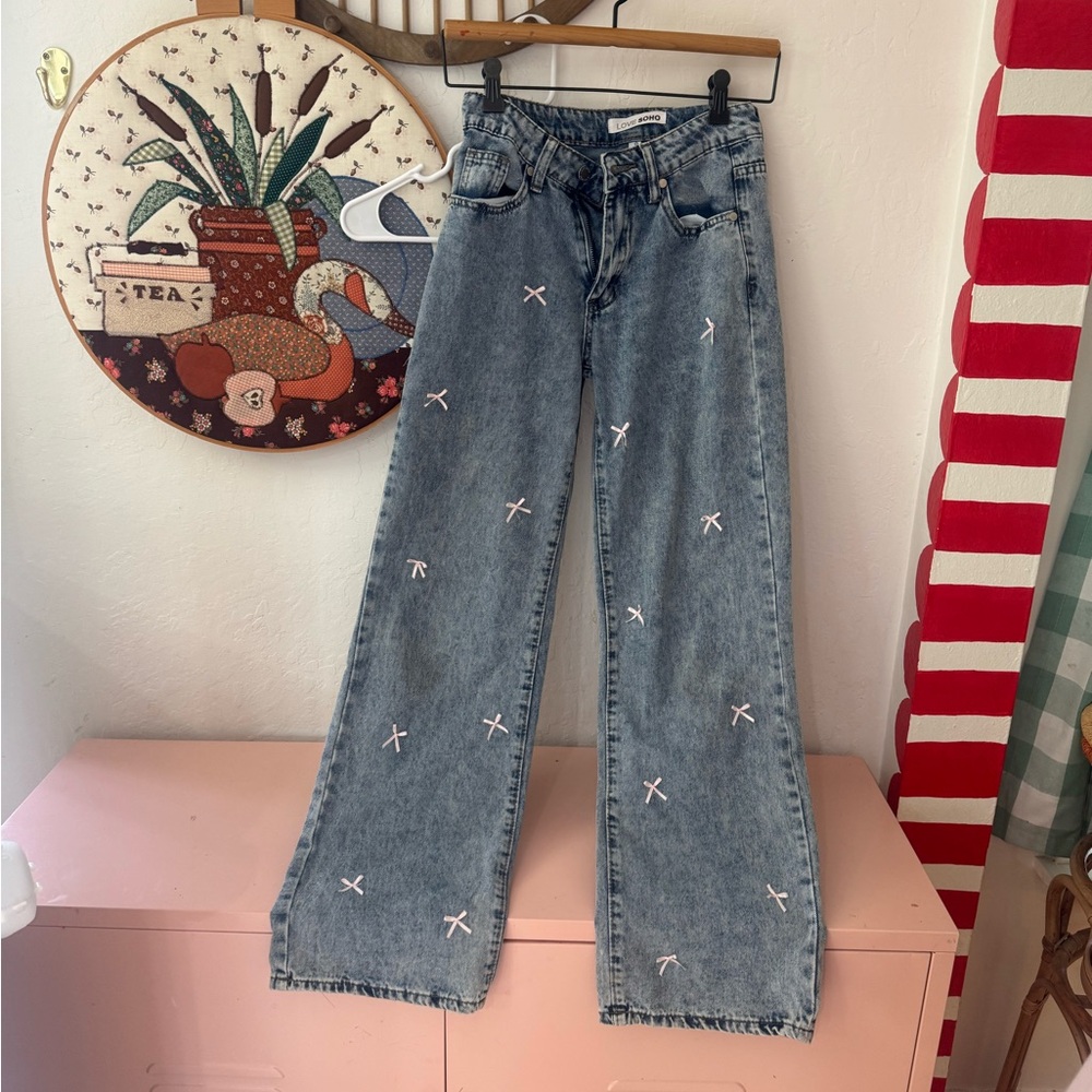 Love Soho size 0 wide leg pink bow denim jeans - Picture 2 of 7